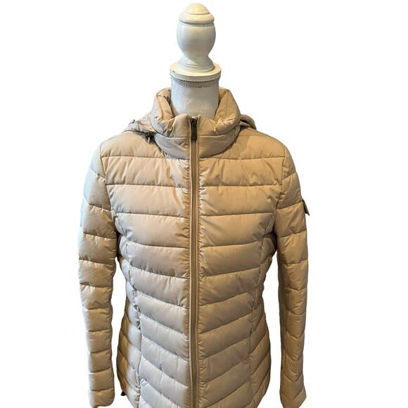 Ralph Lauren LRL Short Stretch Slim Puffer Jacket Birch M - Picture 2 of 8